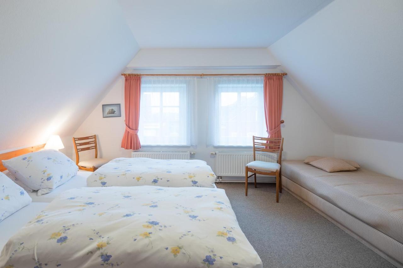 Direkt Am Deich - Ferienwohnung Amrum Im Gaestehaus Am Badedeich Dagebüll エクステリア 写真